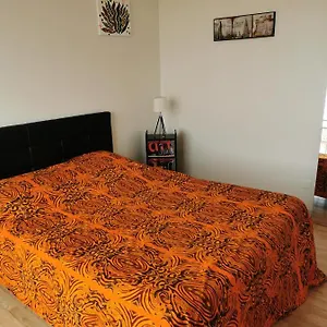  Séjour chez l'habitant Au Calme
