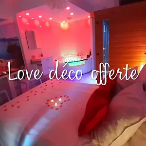 Le Bijou Avec Jacuzzi Et Sauna, Terrasse Plein Sud, Wifi, Clim, Parking Privatif , Bandol France
